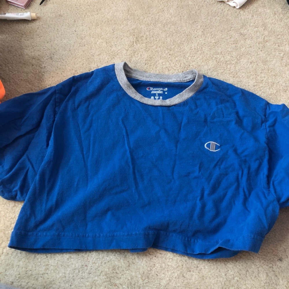 Cropped champion shirt